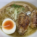 らーめん 光家 - 相方は「鶏中華・醤油」を…