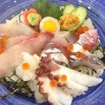 道の駅かまえ Buri Laboratory - 海鮮丼