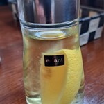 SPORTS DINING REGISTA - 味変その二、レモン酢