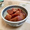 かちどき食堂 - 艶やかな丼顔