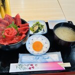 Kotsukotsu - あふれ本マグマ丼