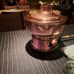 瀬里奈 - しゃぶしゃぶの鍋です。