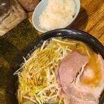 横浜ラーメンとんこつ家 - 