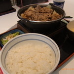 Yoshinoya - 牛すき鍋御膳