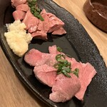 Nikusashi Izakaya Nikuibouzu - 