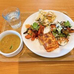 Koma - メインデリ＆3デリプレート+季節のスープ