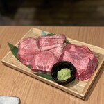 焼肉一心たん助 旦 - 