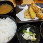 天ぷらとワイン 小島 - 特選天定食 ちくわ、茄子、蓮根、さつま芋