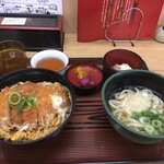 うちだ屋 - 料理写真:カツ丼小うどんセット