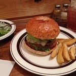 MAD BURGER 本店 - 