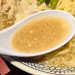 丸源ラーメン - 熟成醤油スープ