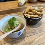 ロス タコス アスーレス - グアカモレ(ワカモレとチップス)