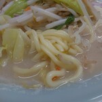Daikokuya Ramen - ・太い麺