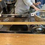 ロス タコス アスーレス - マサ櫃、トルティーヤプレス