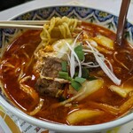 Ramen Ichiban Kan - 麺は「中細やや低加水縮れ麺」少し硬茹でで良い噛み応えです。