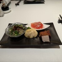 中国飯店 市ヶ谷店 - 五種前菜の盛り合わせ