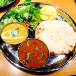 タンドールバル カマル2号 - カマルランチ(カレー2種、チーズクルチャに変更)