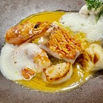 渡辺料理店 - うろこ焼した金目鯛のブイヤベース