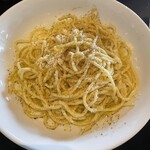 オステリア　パーチェ - 生パスタ　チーズと黒胡椒