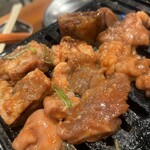 Nikuyaki Motsuyaki Gyuutou Keira-Men Yakiniku Ramen Gon - ミックス味噌漬け焼肉⁉️