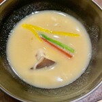 酒亭 田中 - 今日は白味噌仕立て　椎茸の出汁が品良く出てます
