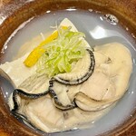 酒亭 田中 - 牡蠣豆腐　こういう料理がサラッと出てきちゃうところが本当にすごいと思う