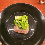 日本料理 久丹 - 真鴨の胸肉、もも・ささみ・ずり等のミンチを湯葉で巻いたもの