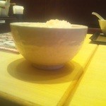 Sendaigyuutansandaimebunji - 厚切り仙台牛タン定食\1732のﾗｲｽ（麦飯、おかわり自由）