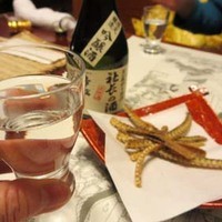 川越 いちのや - 冷酒とうなぎの骨せんべい