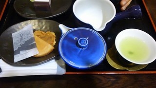 Yamamotoyama - 玉露と煎餅のセット