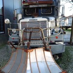 Gimbras by Oleg - トラックも展示というか放置されていた