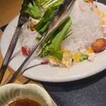 水炊き もつ鍋 鳥料理 博多 華味鳥 - 