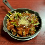 焼肉幸泉 - レバニラ鉄板焼