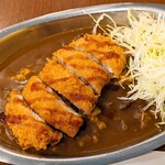 カレーハウス - ドロッとした食感で野菜とお肉の旨味を感じます✨