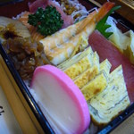 Chiyoda Yoshinozushi - さくらちらし鮨