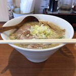 生姜醤油ラーメン ふたご - 料理写真:みそごまラーメン、850円。