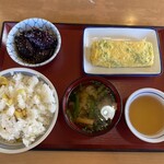 屋島食堂 - 嫁さん定食、玉子焼きがワンポイント屋根(^^)v