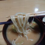 泉屋・手打うどん - みそうどん_700円　天空麺リフト