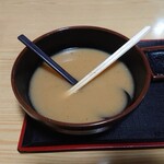 泉屋・手打うどん - みそうどん_700円　塩分の摂り過ぎに注意しましょう