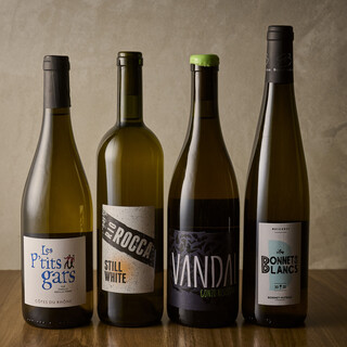 料理との相性を追求。厳選ワインや自家製ドリンクを堪能