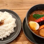 ouchi - 豚角煮スープカレー（ビンダル・HOT2・ごはん大盛）