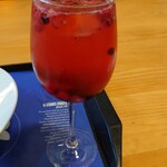 HENRIQUE SÁ PESSOA - 赤いサングリア