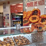 HENRIQUE SÁ PESSOA - メトロ駅構内のお菓子店