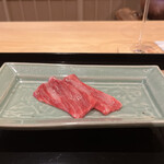 にくの匠 三芳 - 近江 岡崎牧場 但馬牛 58ヶ月肥育 サーロイン刺身