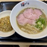 ラー麺 陽はまた昇る - 料理写真: