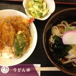 うどん市 - ミニうどんとミニ天丼セット だったような…