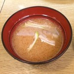 すし処 匠 - サービスのアラ汁