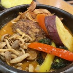 SOUP CURRY SPICE PICCA - 料理写真:ハンバーグのスープカレー【期間限定】