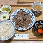 Anchisuteki Tororo Mugimeshi Butamaru - あんちすてーき 肩ロース(並) B定食