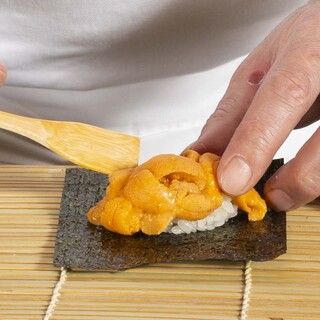 We use the highest quality sea urchin, carefully selected for its production area and type.